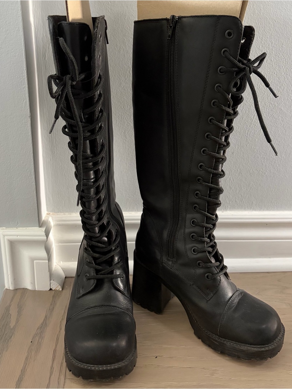 genuine leather boots - Picture 2 of 6
